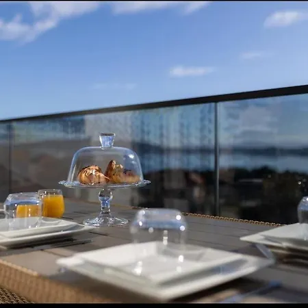 Sky High Sea View Lux Apartament