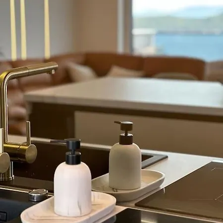 Apartament Sky High Sea View Lux
