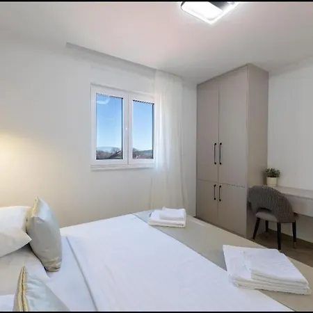 Apartament Sky High Sea View Lux Trogir