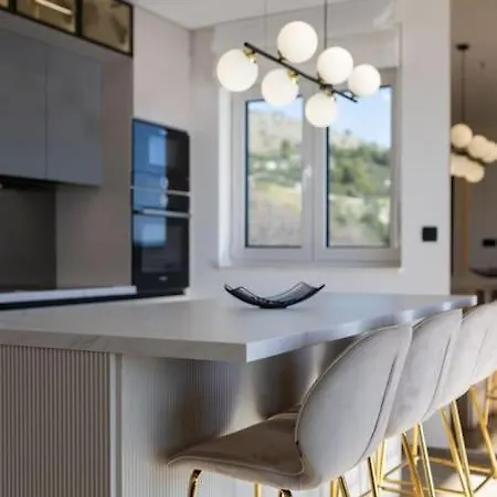 Appartement Sky High Sea View Lux Trogir